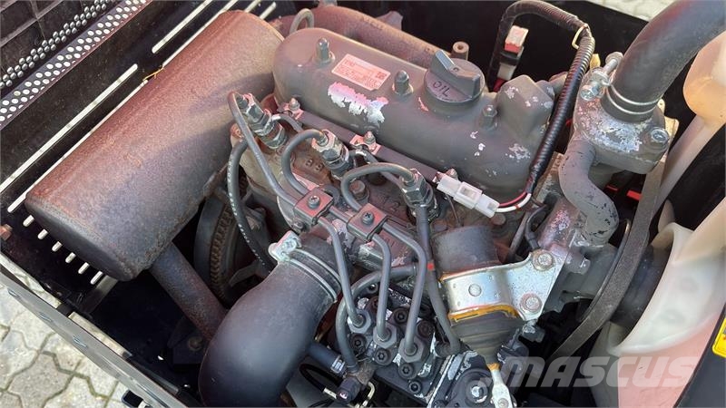 Kubota GZD21 Zeroturn med opsamler Sitteklippere