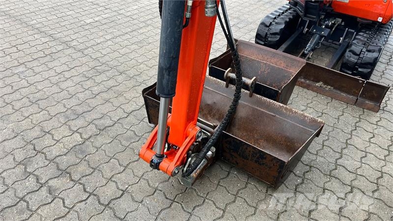 Kubota KX019-4 Tiltman med hydraulisk skovlskifte Mini ekskavatörler, 7 tona dek