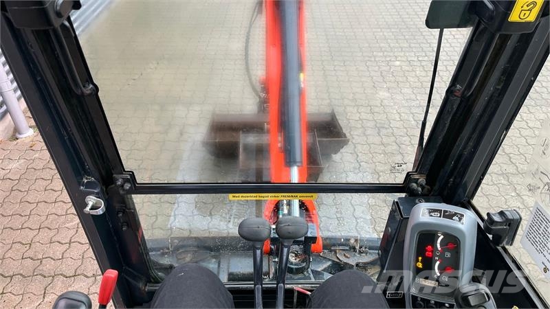 Kubota KX019-4 Tiltman med hydraulisk skovlskifte Mini ekskavatörler, 7 tona dek