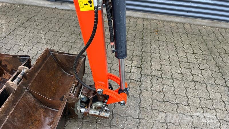 Kubota KX019-4 Tiltman med hydraulisk skovlskifte Mini ekskavatörler, 7 tona dek
