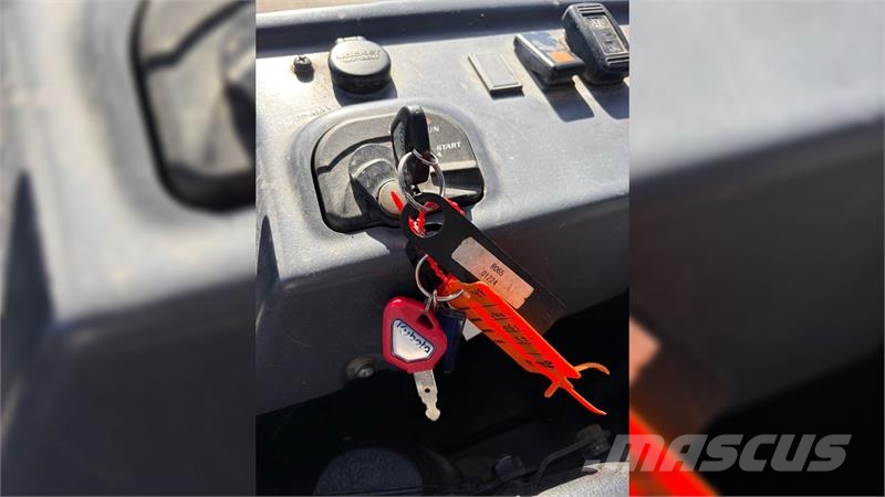 Kubota R065HW Skifte: Volvo L30 小型裝載機