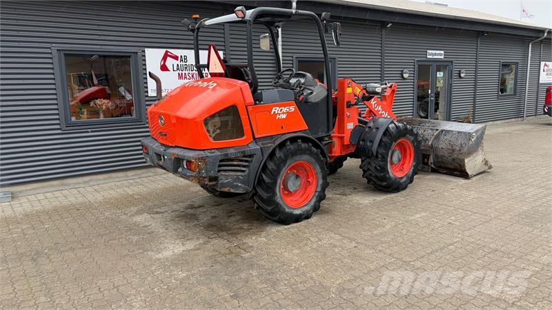 Kubota R065HW Skifte: Volvo L30 Фронтальні навантажувачі