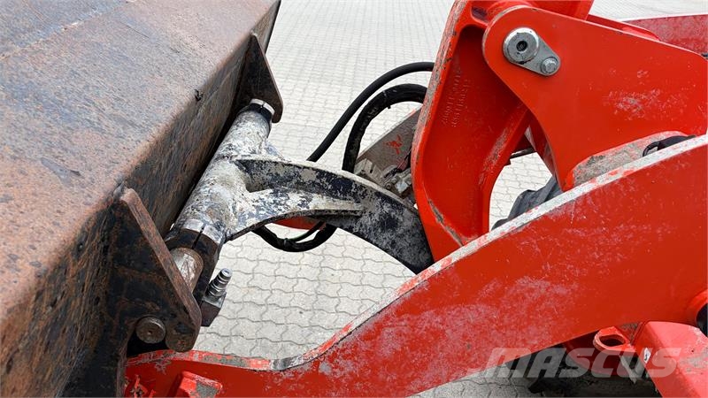 Kubota R065HW Skifte: Volvo L30 小型裝載機