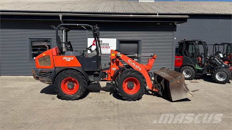 Kubota R065HW Skifte: Volvo L30 小型裝載機