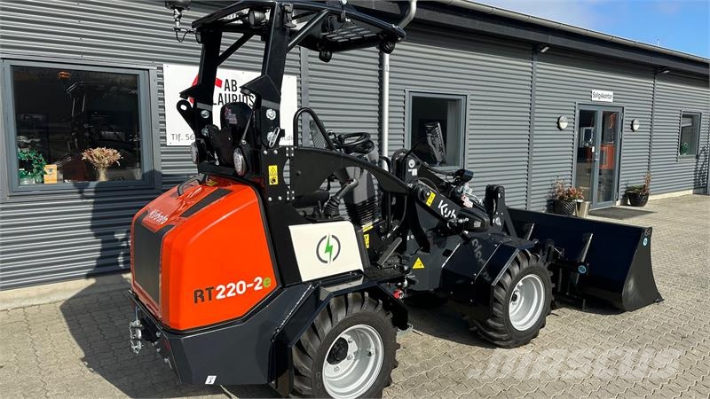 Kubota RT220-2E Mini yükleyiciler