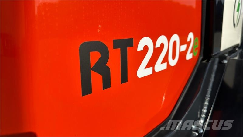 Kubota RT220-2E Mini yükleyiciler