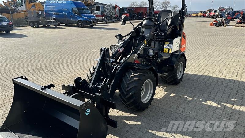 Kubota RT220-2E Mini yükleyiciler