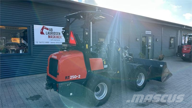 Kubota RT250-2 لوادر صغيرة