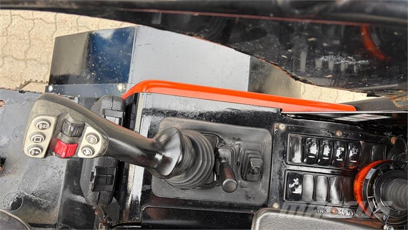 Kubota RT280-2 skovl, planerskovl, pallegafler Minilæsser - knækstyret