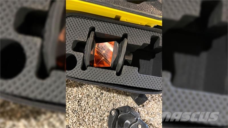 Leica Totalstation Komplet Leica iCON Opmålingssæt med C Otra maquinaria agrícola