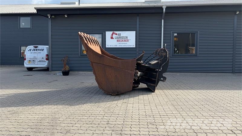 - - - Massiv og kraftig hydraulisk kipbar gravesko 鏟斗