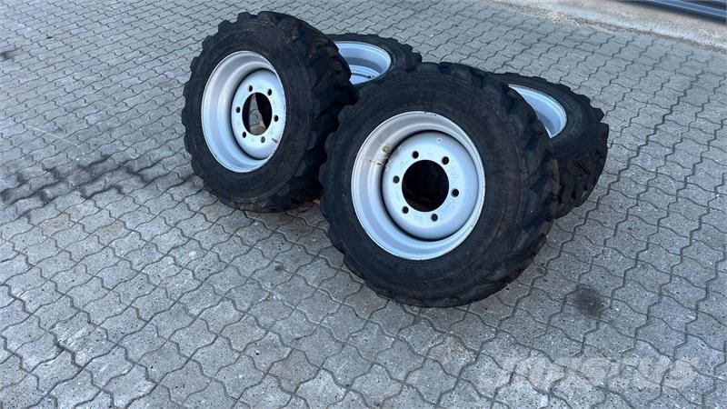Mitas 10-16,5 komplethjul minilæsser Tyres, wheels and rims