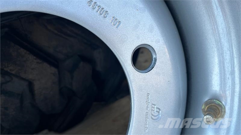 Mitas 10-16,5 komplethjul minilæsser Tyres, wheels and rims