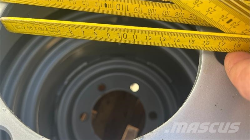 - - - Nye MRL 19.0/45-17 brede hjul til Giant Gume, točkovi i felne