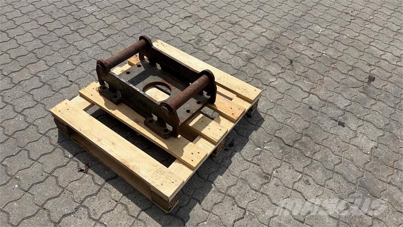 - - - S50 adapterplade / skifte Sonstige Landmaschinen