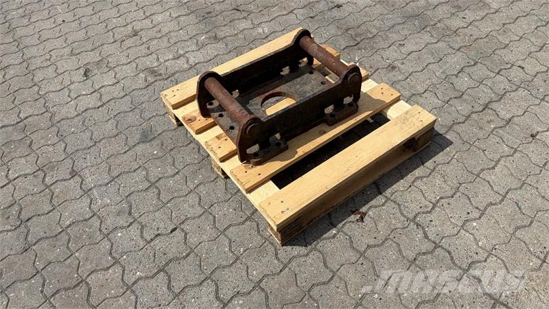 - - - S50 adapterplade / skifte Sonstige Landmaschinen