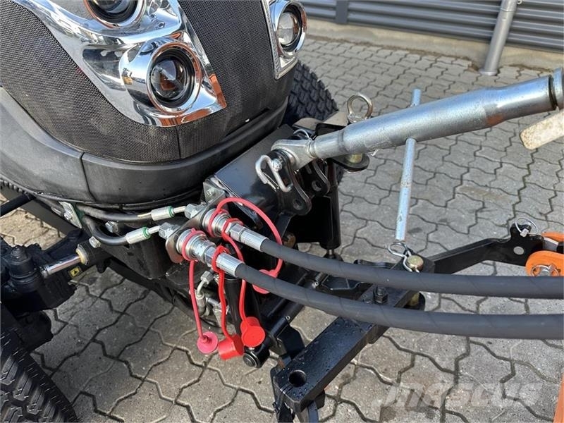 Solis H26 HST Med V-Plov & Pendulspreder Traktoriai