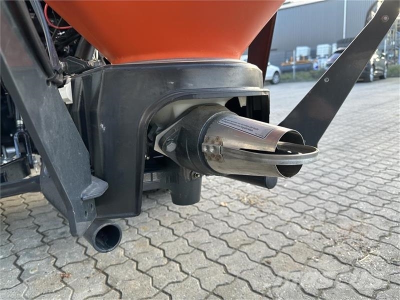 Solis H26 HST Med V-Plov & Pendulspreder Traktoriai