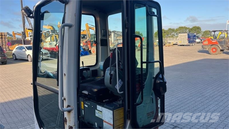 Takeuchi TB216 Hydraulisk hurtig skifte med 30 cm graveskov Mini ekskavatörler, 7 tona dek