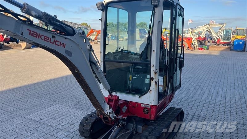 Takeuchi TB216 Hydraulisk hurtig skifte med 30 cm graveskov Mini ekskavatörler, 7 tona dek