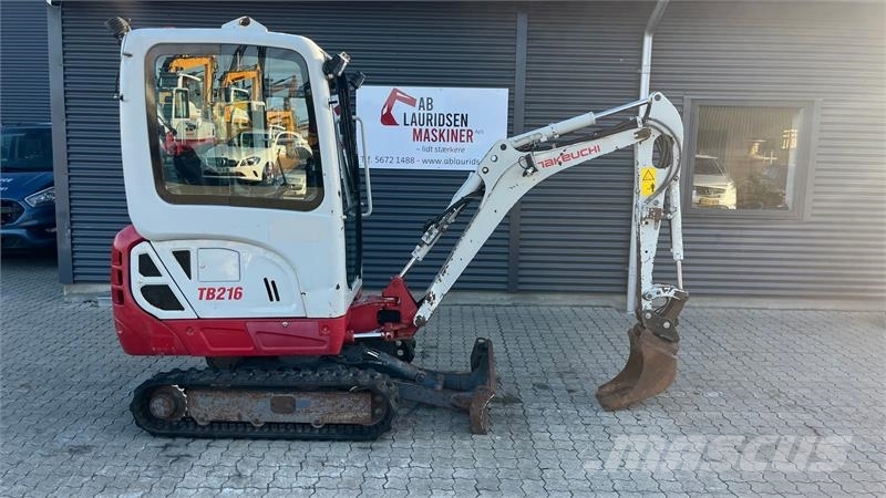 Takeuchi TB216 Hydraulisk hurtig skifte med 30 cm graveskov Mini ekskavatörler, 7 tona dek
