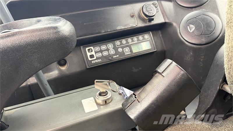 Takeuchi TB230 S40 skifte Міні-екскаватори < 7т