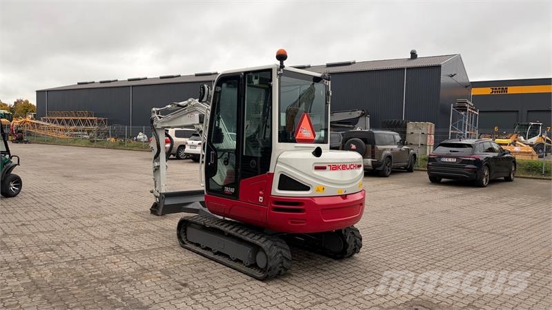 Takeuchi TB240 Mini excavators < 7t (Mini diggers)