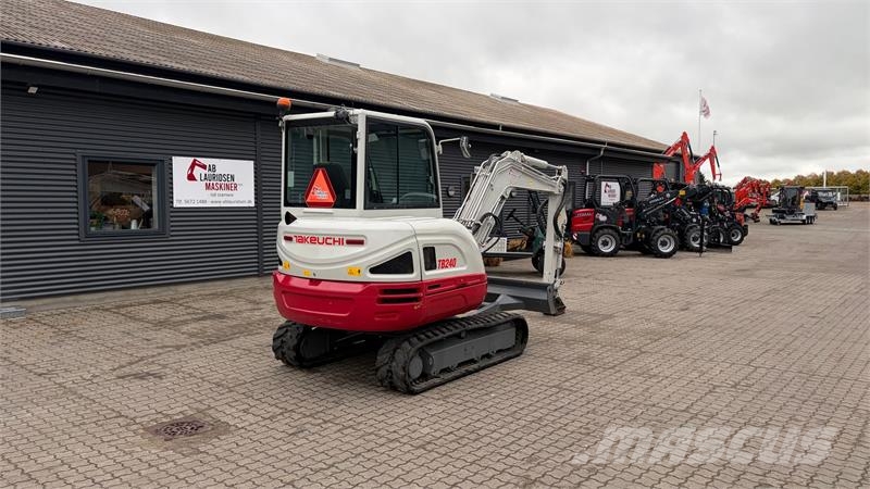 Takeuchi TB240 Mini excavators < 7t (Mini diggers)