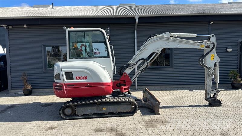 Takeuchi TB240 JST-skifte Kāpurķēžu ekskavatori