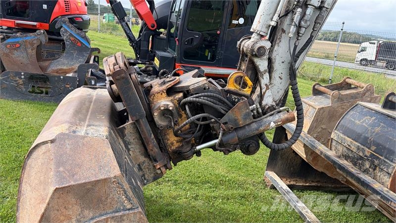 Takeuchi TB290 m/ Engcon, centralsmøring og 7 skovle - Årga Pelle sur chenilles