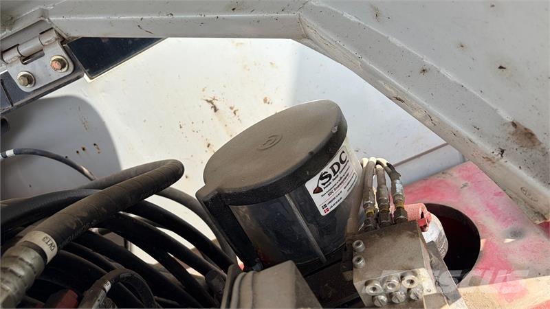 Takeuchi TB290 m/ Engcon, centralsmøring og 7 skovle - Årga Pelle sur chenilles