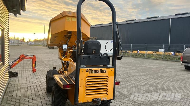 Thwaites 2 tons Højtip og svingbar lad Мини-самосвалы