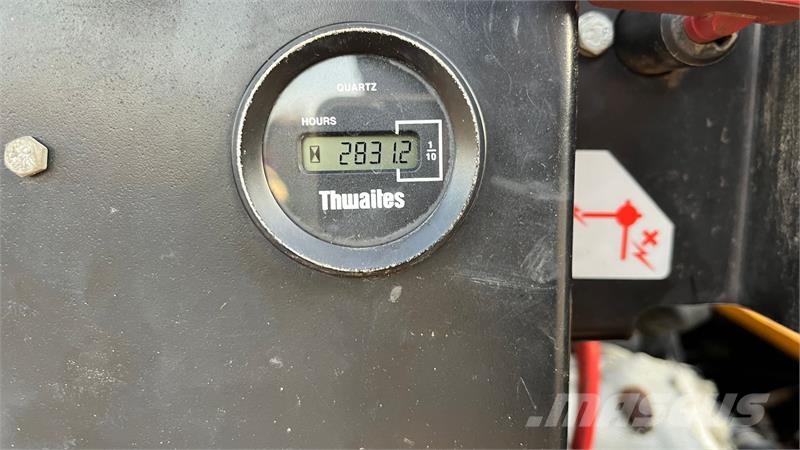 Thwaites 2 tons Med højtip og sving Stavebné sklápače