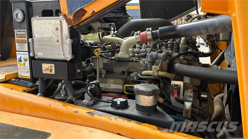 Thwaites Mach2064 6 tons dumper عربات نقل قلابة للمواقع