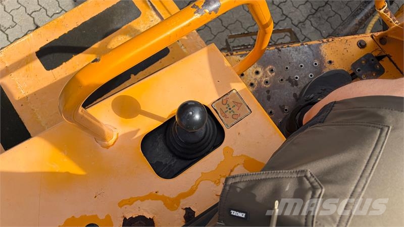 Thwaites Mach2064 6 tons dumper عربات نقل قلابة للمواقع