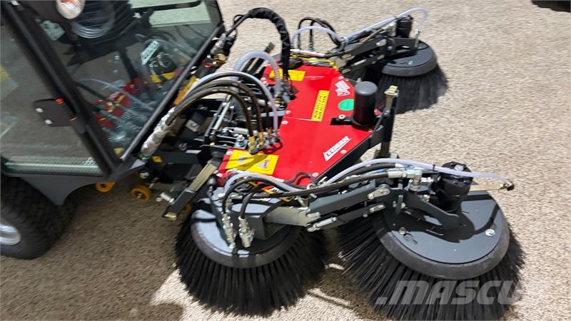 Timan 3330 Feje- / sugemaskine m/Tornado T2a anlæg Poljoprivreda – ostalo