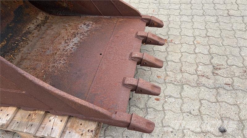 Verachtert CW 40 Kraftig graveskovl med tænder - 100 cm / CW4 Kauhat