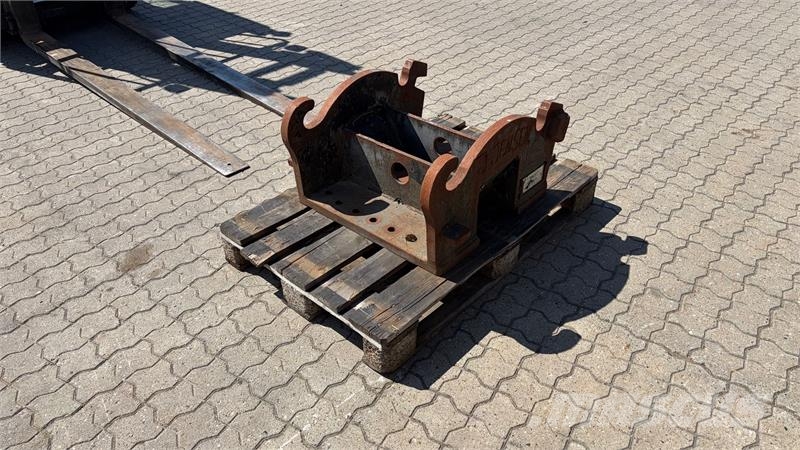 Verachtert CW 40 Verachtert CW40 adapterplade / hammerplade Сільгосптехніка - Інші