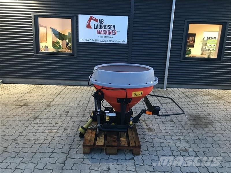 Vicon Kubota VS330 pendul spreder Posipači soli i peska