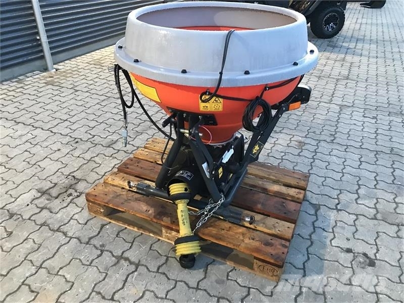Vicon Kubota VS330 pendul spreder Posipači soli i peska