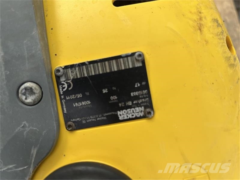 - - - Wacker bh24 benzin hammer Ďalšie komponenty