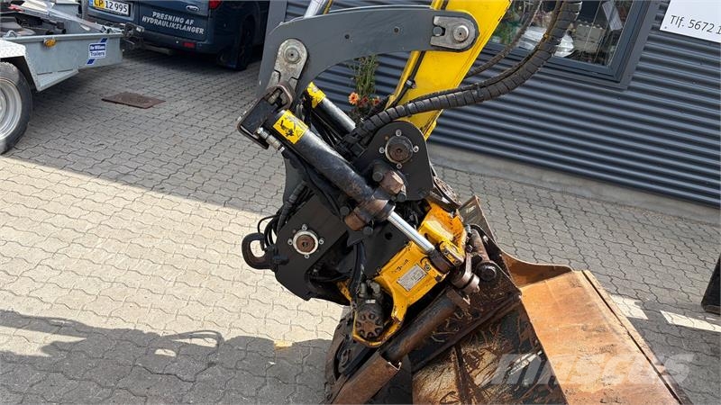 Wacker Neuson ET90 m/ Engcon og Unicontrol 3D-GPS Excavadoras sobre orugas