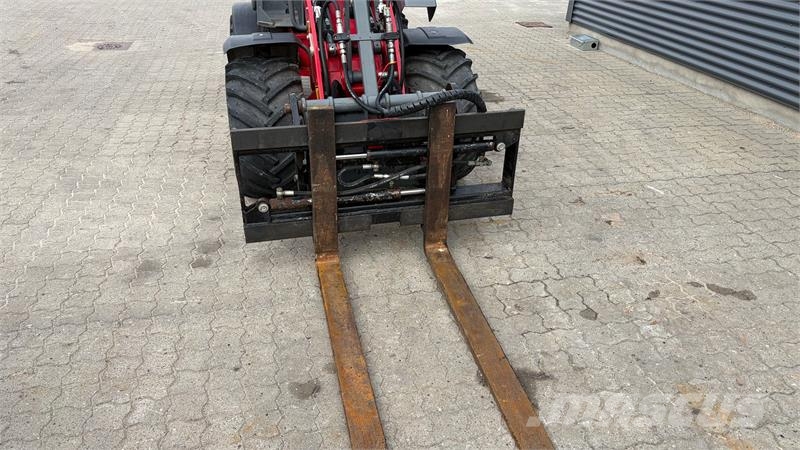 Weidemann 1160 e-Hoftrac EL Weidemann 1160 eHoftrac (Årg. 20 Minicargadoras