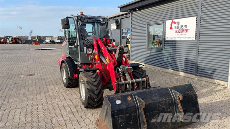 Weidemann 2080 RL40 med skovl og gafler Малые погрузчики