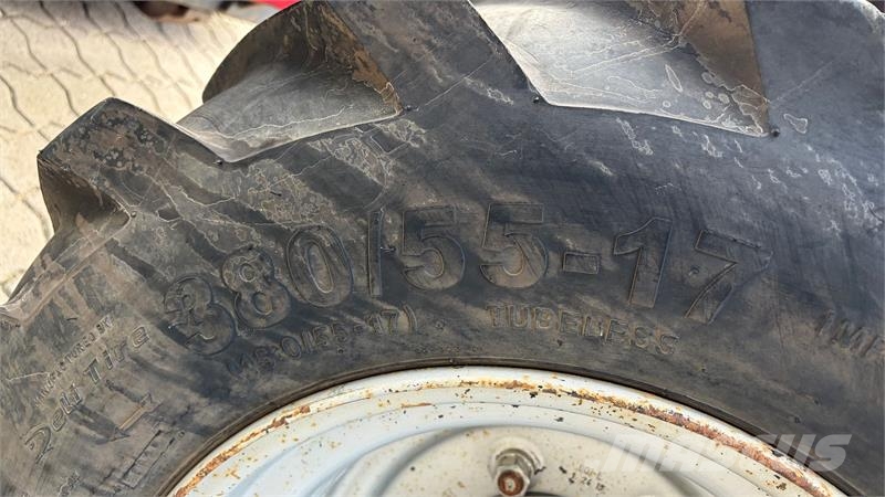Weidemann 2080 RL40 med skovl og gafler Малые погрузчики