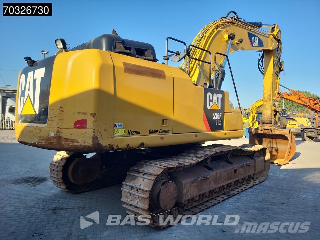 CAT 336 F L XE حفارات زحافة