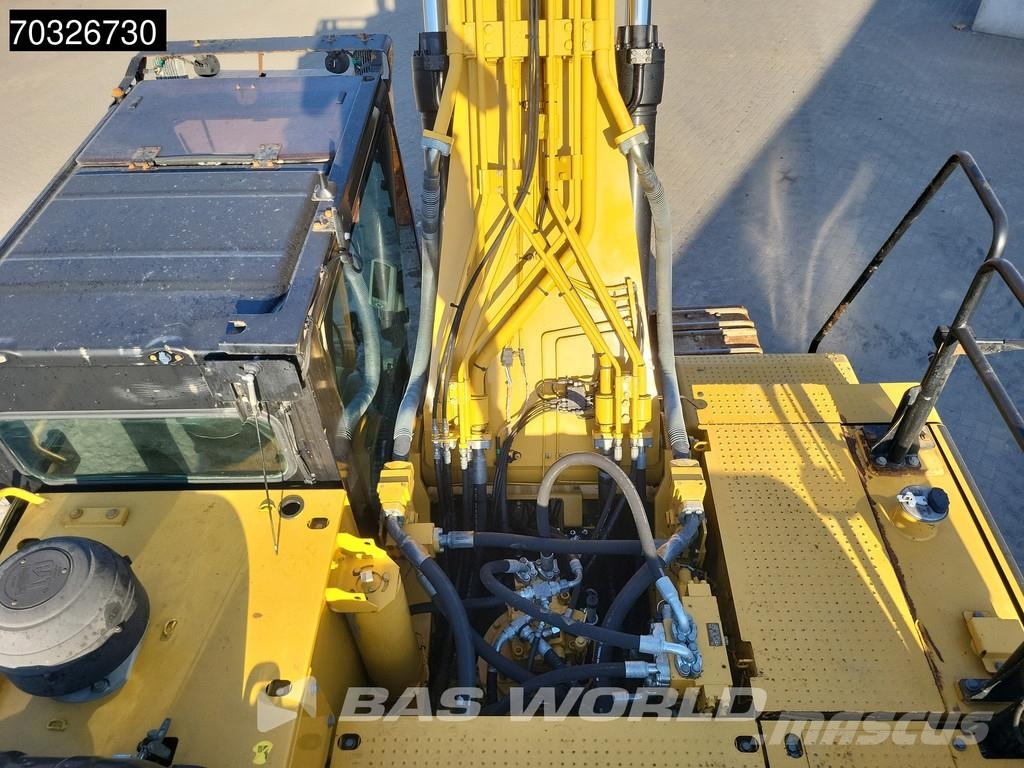 CAT 336 F L XE حفارات زحافة