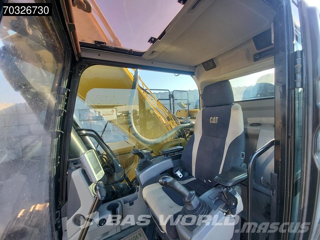 CAT 336 F L XE حفارات زحافة