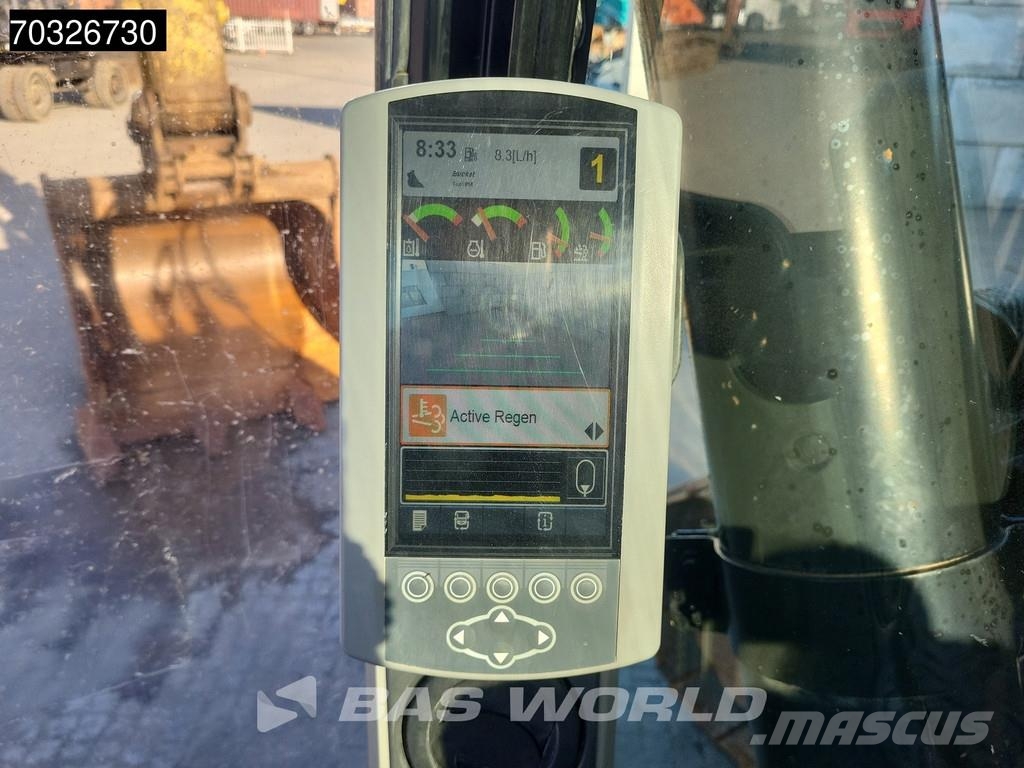 CAT 336 F L XE حفارات زحافة