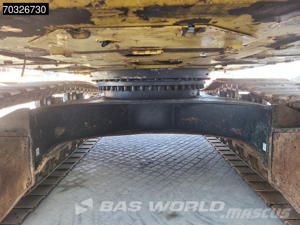 CAT 336 F L XE حفارات زحافة